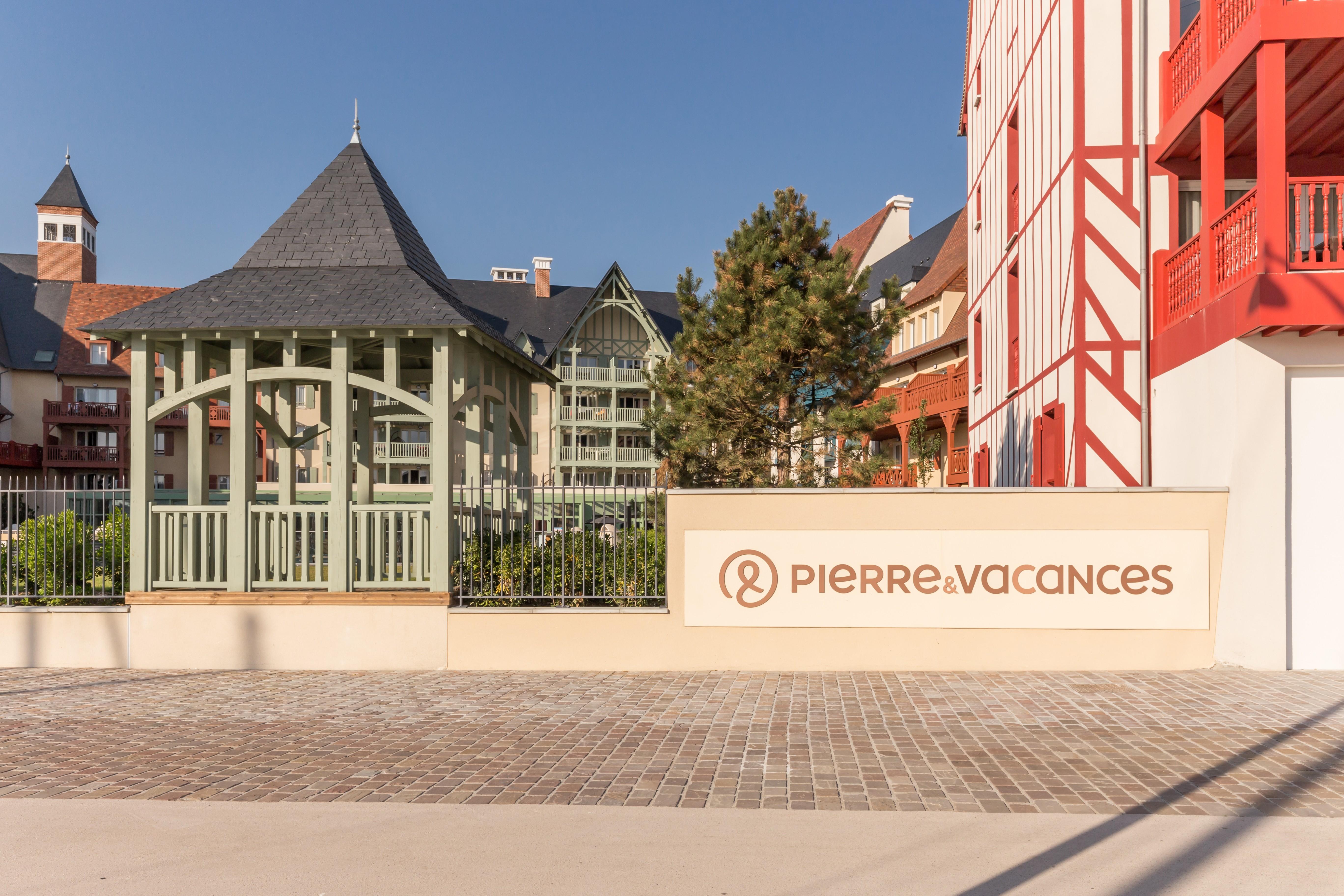 Residence Pierre & Vacances Premium Presqu'Ile De La Touques Deauville Exterior photo